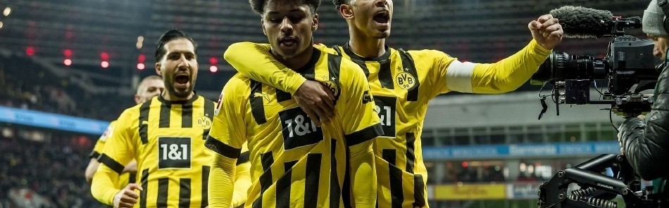  多特蒙德防线漏洞频现，德甲争冠路上埋下定时炸弹