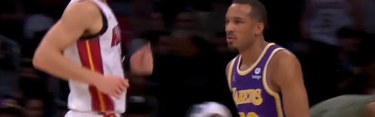  巴特勒三双热火加时险胜尼克斯  