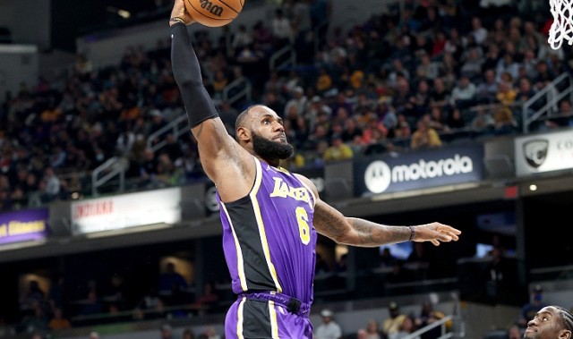  开拓者利拉德60分创队史纪录惜败国王  