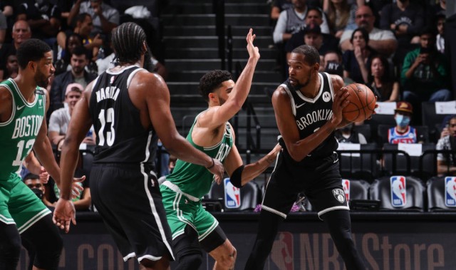  塔图姆末节爆发凯尔特人逆转篮网止住颓势  