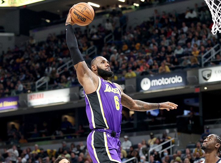  开拓者利拉德60分创队史纪录惜败国王  