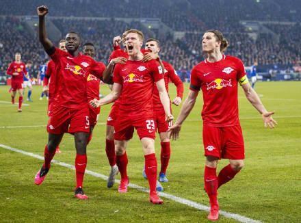  多特蒙德客场绝杀门兴德甲争冠悬念持续保留