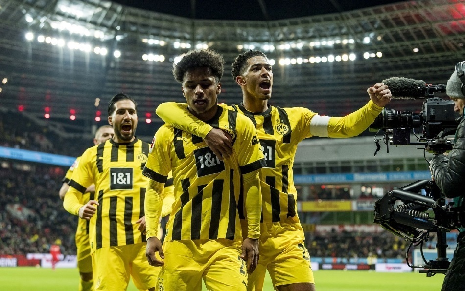  多特蒙德防线漏洞频现，德甲争冠路上埋下定时炸弹